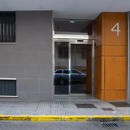 La Luna Nueva En Kadyks